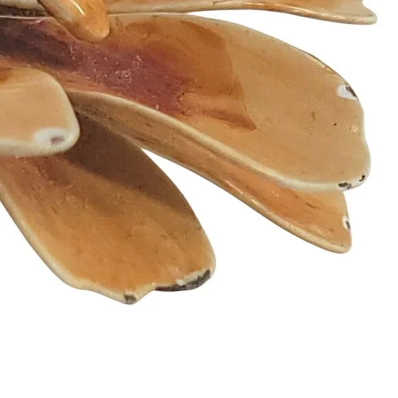 Vintage Enamel Flower Brooch Pin Brown Cream Retro Boho 3D 2.5" 1960s - Picture 3 of 8